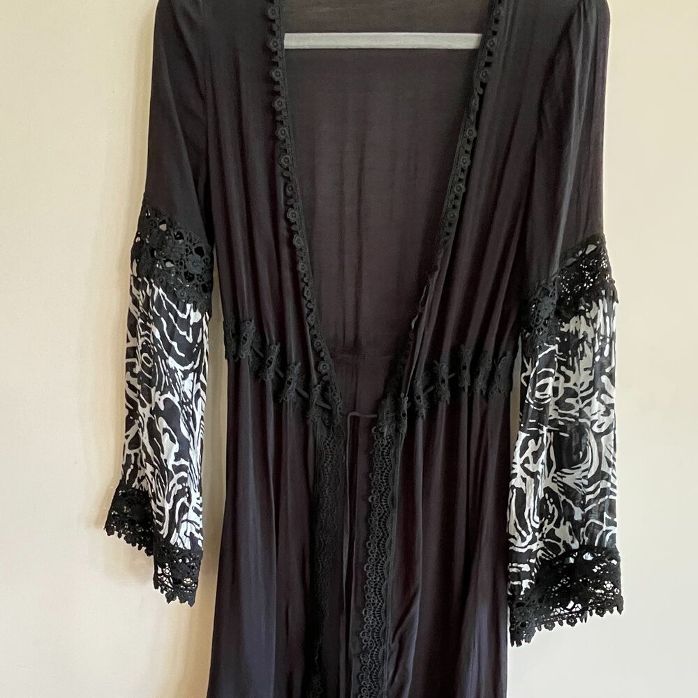 black + white Kimono/ Cover-Up
